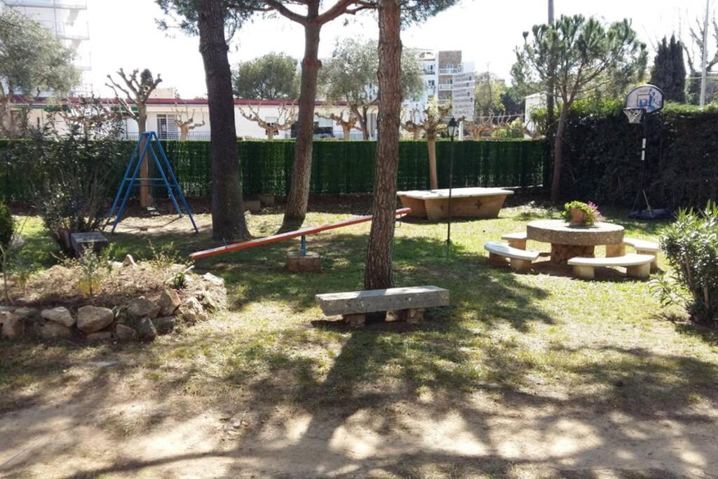 Apartamento Al Lado De La Playa Con Parking Y Jardin Platja d'Aro Kültér fotó