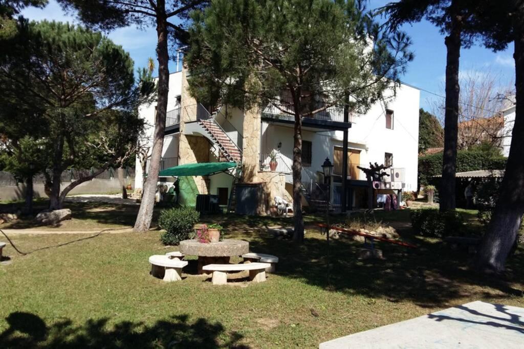 Apartamento Al Lado De La Playa Con Parking Y Jardin Platja d'Aro Kültér fotó